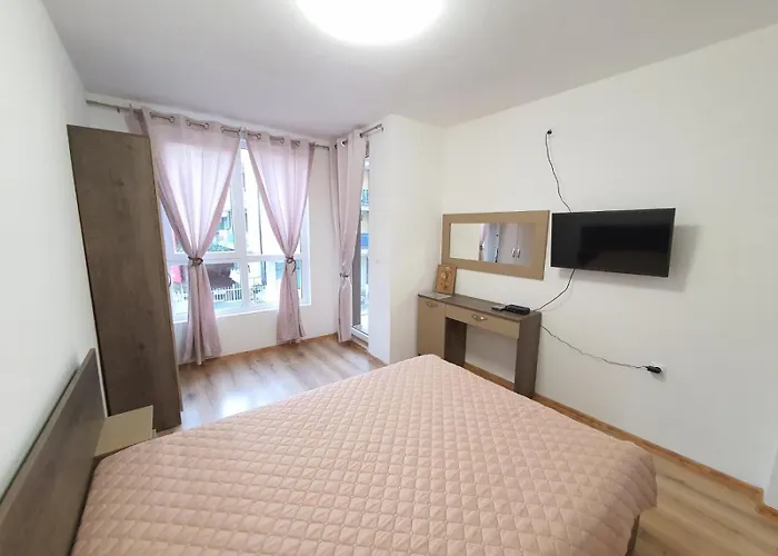 Star - звезден плаж * פרימורסקו